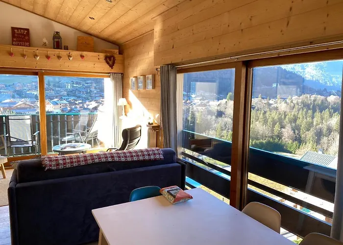 Luxury Apartment, 350M To Ski Lift, South Facing, Close To Town Centre