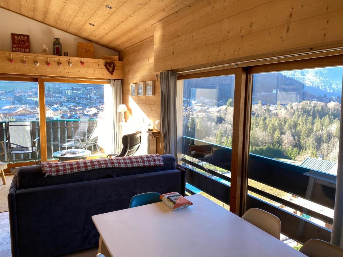 Luxury Apartment, 350m To Lift, South Facing, Close To Town Centre