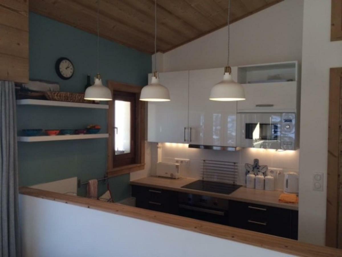 Luxury Apartment, 350m To Lift, South Facing, Close To Town Centre *