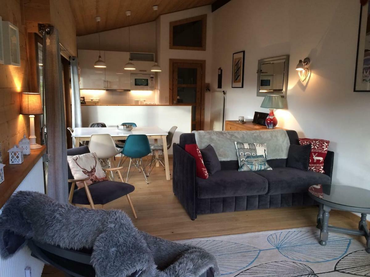 Luxury Apartment, 350m To Lift, South Facing, Close To Town Centre